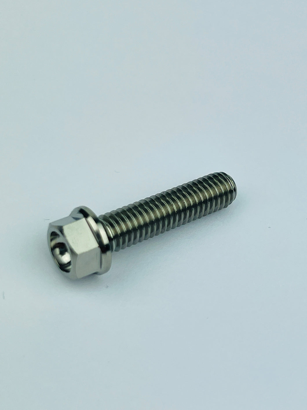 Bullone Testa Esagonale Flangiata M6 X 1.0mm X 50mm – Alluminio Rosso – Racebolt UK - Foto 2