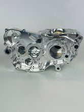 Load image into Gallery viewer, CR250 Billet Engine Cases Kit to suit 2021-2024 CRF450R Frame
