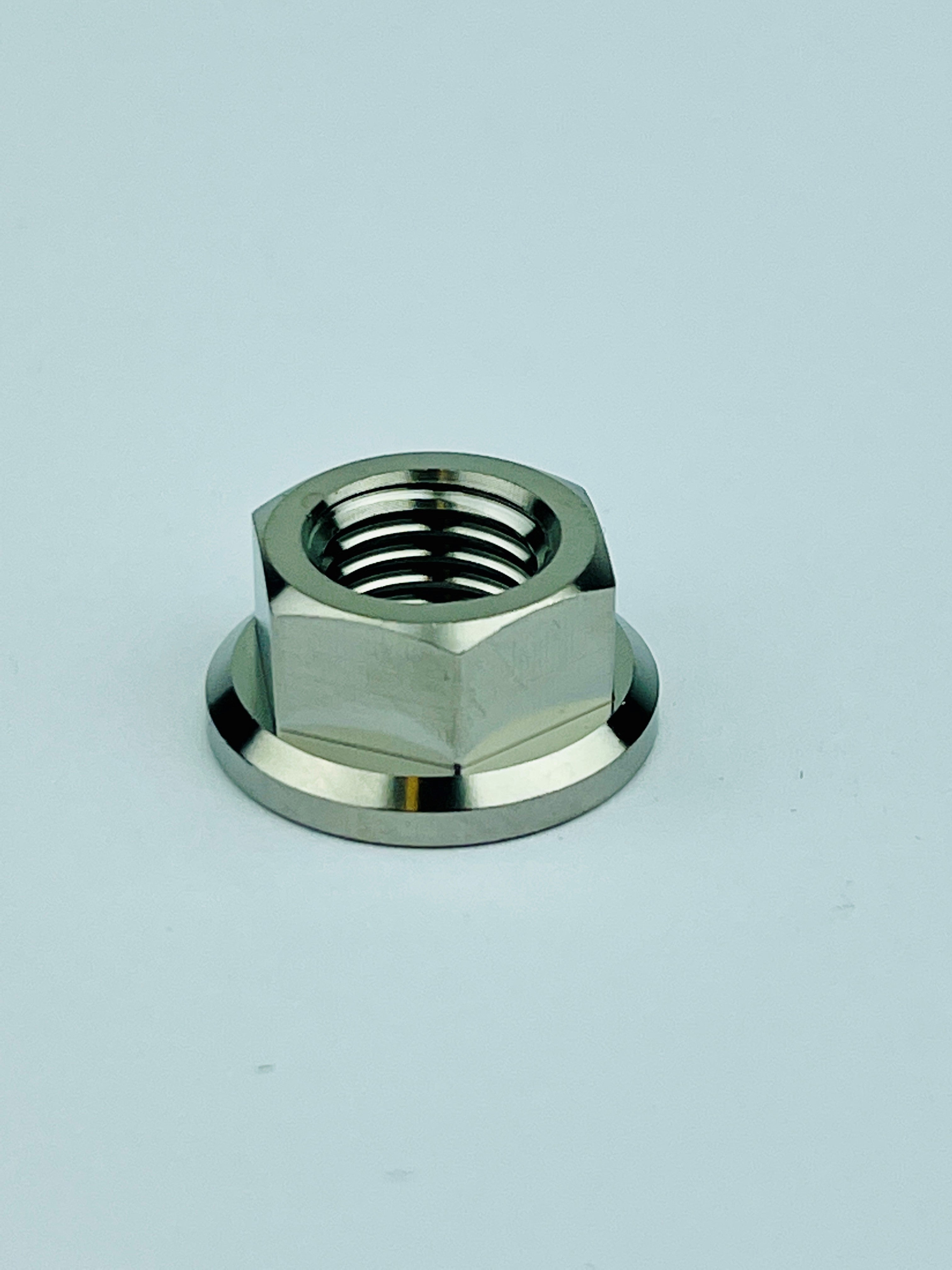 Zirconium flange nuts for engineering